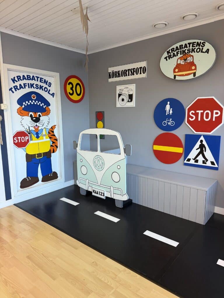 Kom och ta körkort på Krabatens trafikskola